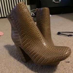 Brand new brown booties